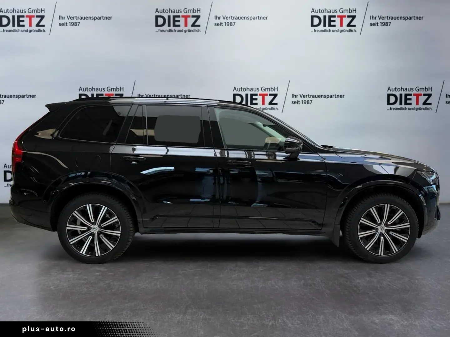 VOLVO XC90 T8 AWD Ultra Dark Recharge PANO 7.SITZE