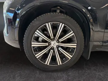 VOLVO XC90 T8 AWD Ultra Dark Recharge PANO 7.SITZE