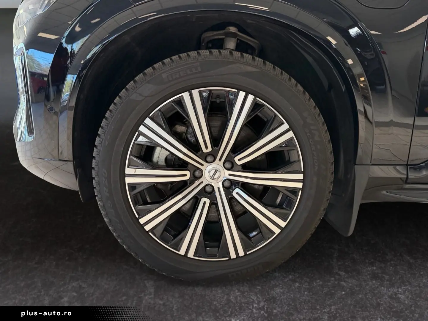VOLVO XC90 T8 AWD Ultra Dark Recharge PANO 7.SITZE