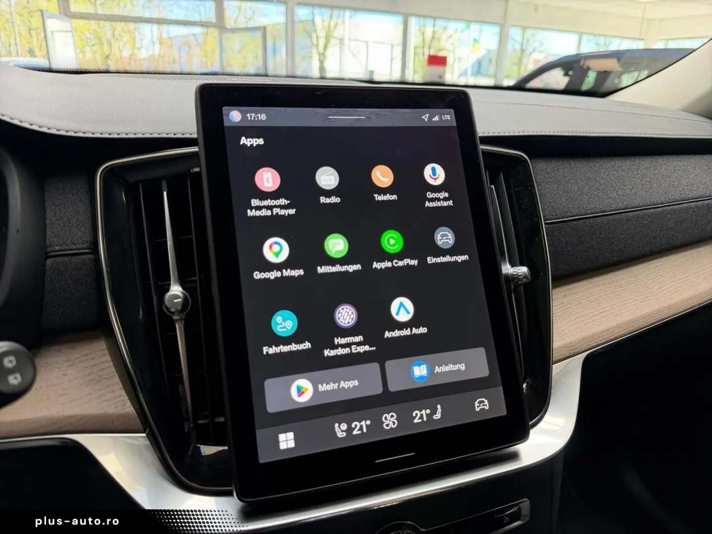 VOLVO XC90 T8 AWD Ultra Dark Recharge PANO 7.SITZE