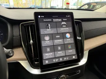 VOLVO XC90 T8 AWD Ultra Dark Recharge PANO 7.SITZE
