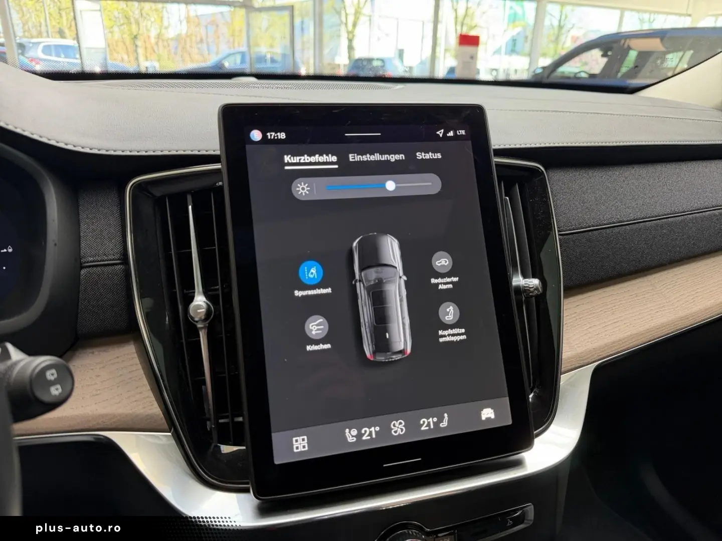 VOLVO XC90 T8 AWD Ultra Dark Recharge PANO 7.SITZE