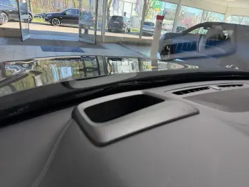 VOLVO XC90 T8 AWD Ultra Dark Recharge PANO 7.SITZE
