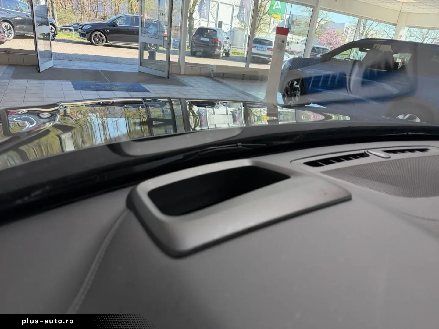 VOLVO XC90 T8 AWD Ultra Dark Recharge PANO 7.SITZE