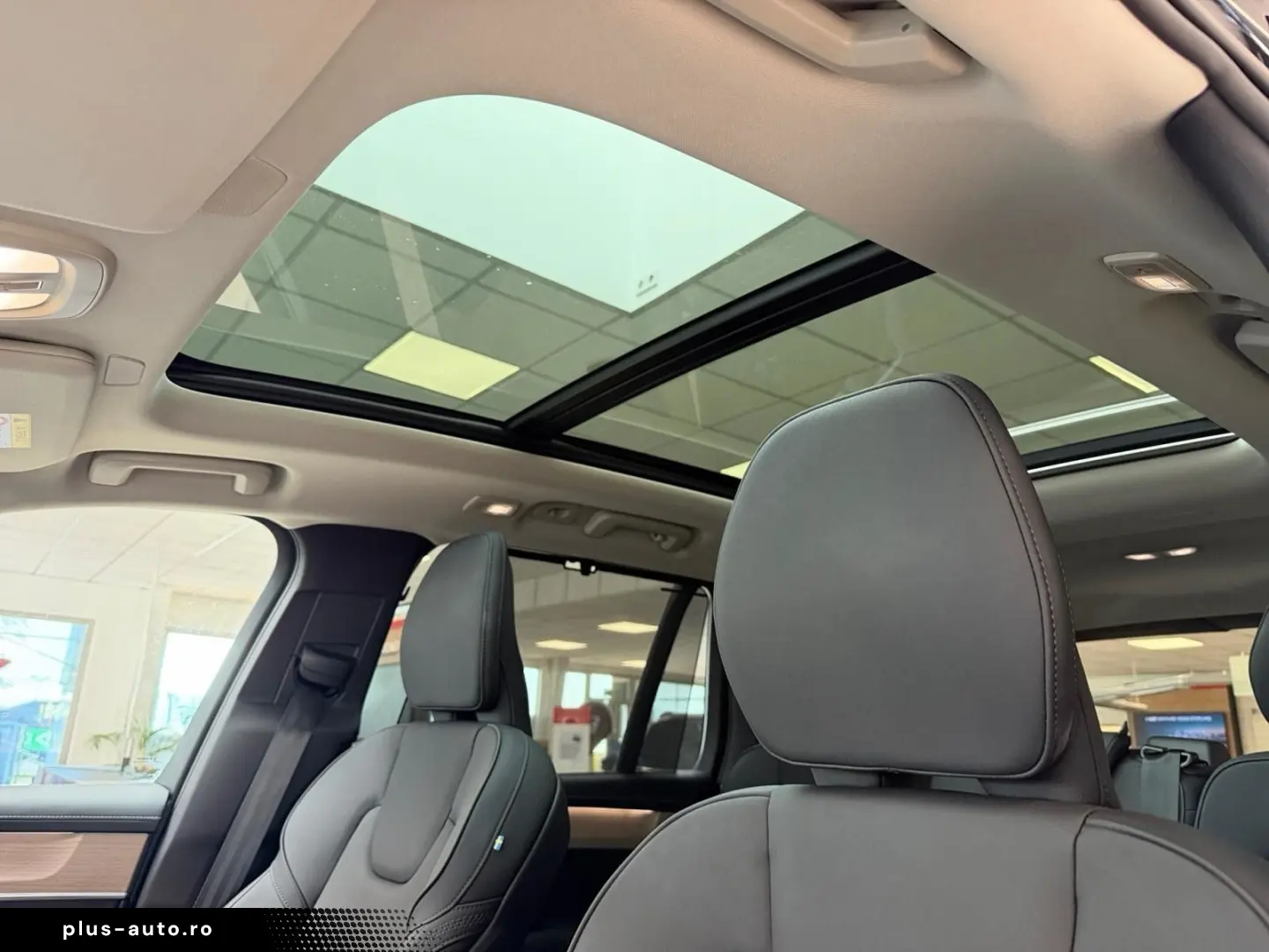VOLVO XC90 T8 AWD Ultra Dark Recharge PANO 7.SITZE