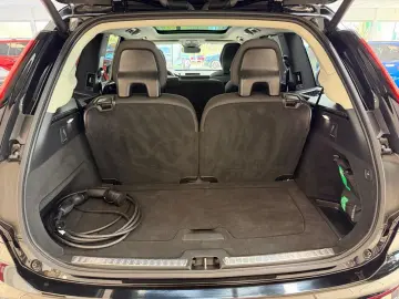 VOLVO XC90 T8 AWD Ultra Dark Recharge PANO 7.SITZE