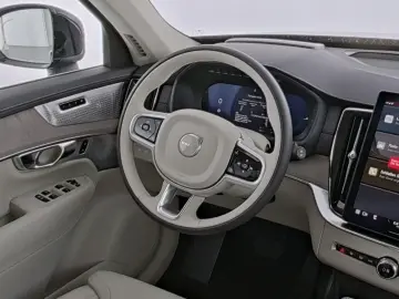 VOLVO XC90 Ultra Bright Recharge Plug-In Hybrid AWD
