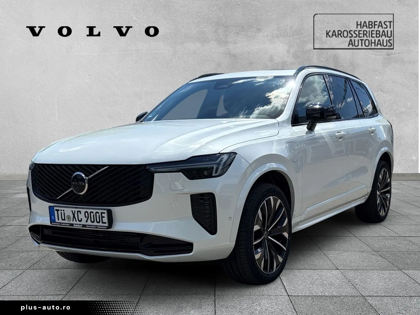 VOLVO XC90 Recharge T8 Plus Dark AWD Plug-In Hybrid 7-