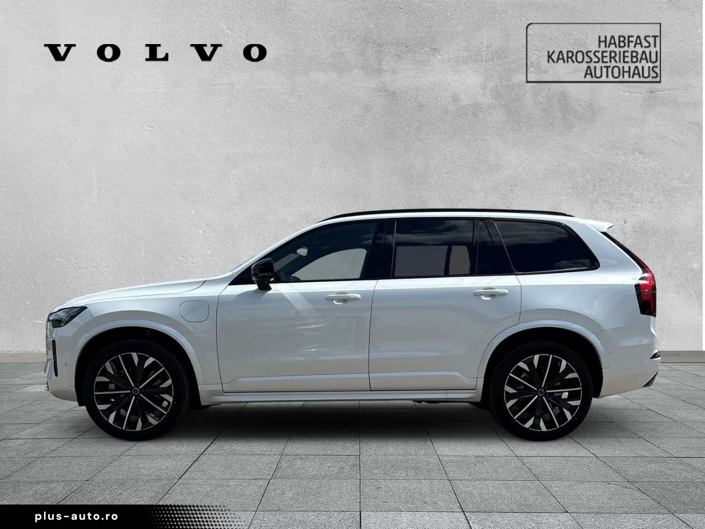VOLVO XC90 Recharge T8 Plus Dark AWD Plug-In Hybrid 7-