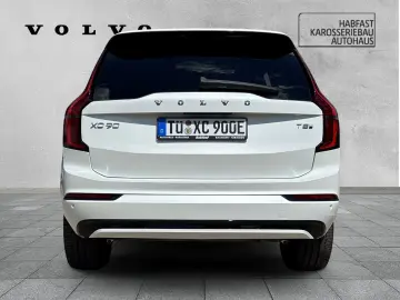 VOLVO XC90 Recharge T8 Plus Dark AWD Plug-In Hybrid 7-
