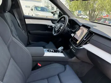 VOLVO XC90 Recharge T8 Plus Dark AWD Plug-In Hybrid 7-