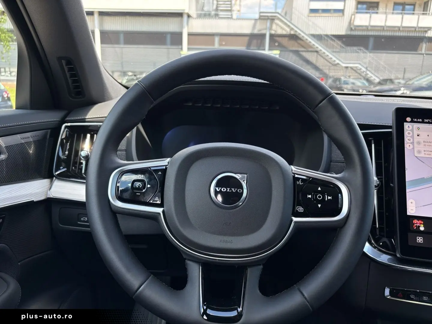 VOLVO XC90 Recharge T8 Plus Dark AWD Plug-In Hybrid 7-
