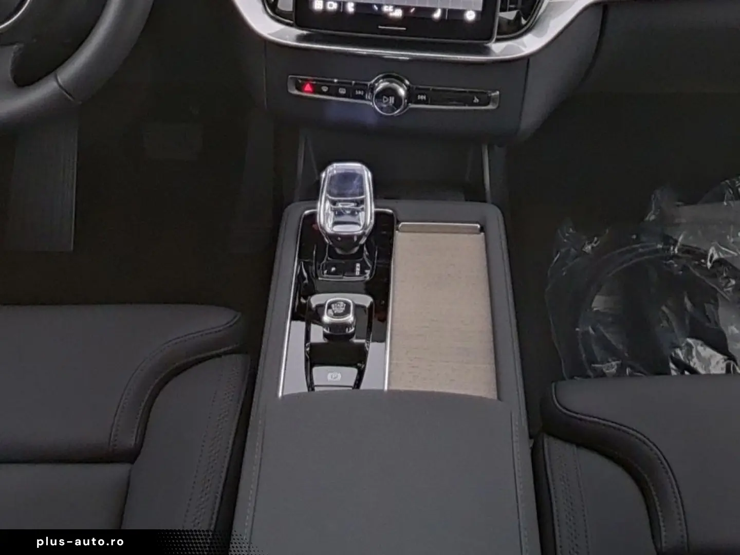 VOLVO XC90 FACELIFT Plus Bright Recharge Plug-In Hybri