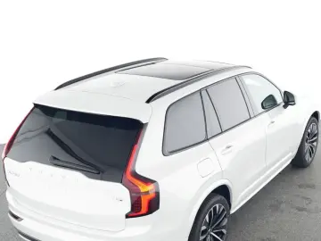 VOLVO XC90 FACELIFT Ultra Dark Recharge Plug-In Hybrid