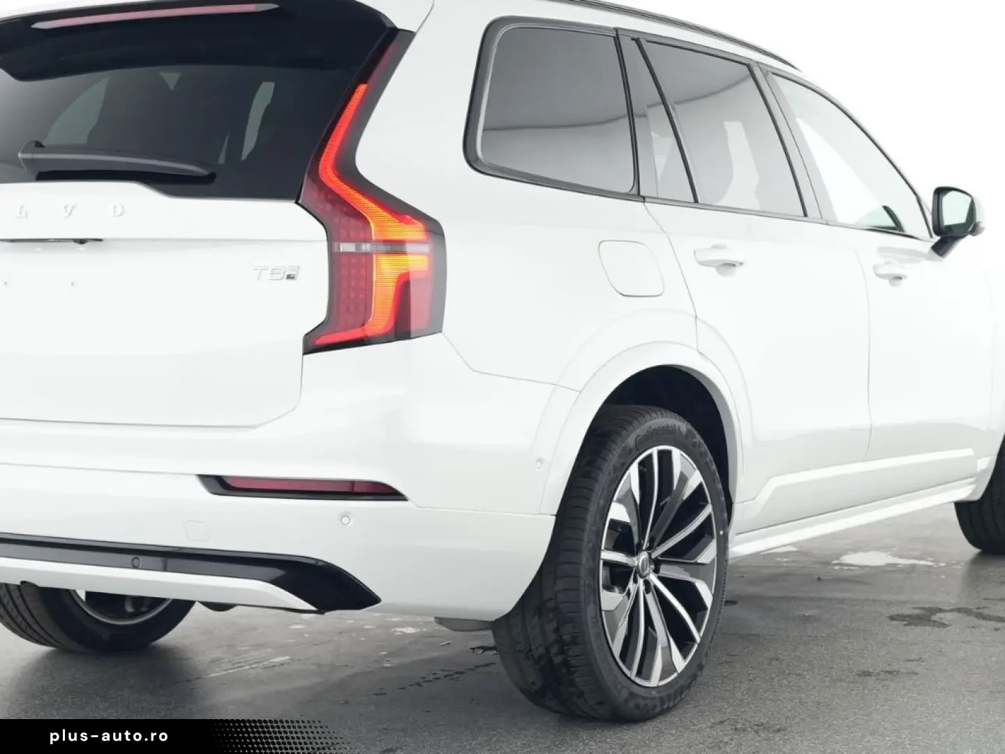 VOLVO XC90 FACELIFT Ultra Dark Recharge Plug-In Hybrid