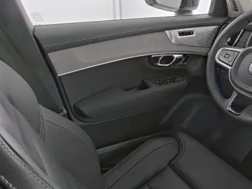 VOLVO XC90 FACELIFT Ultra Dark Recharge Plug-In Hybrid