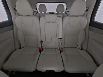 VOLVO XC90 FACELIFT Plus Bright Recharge Plug-In Hybri