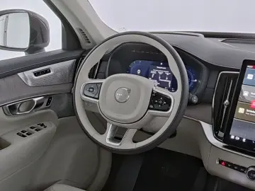 VOLVO XC90 FACELIFT Plus Bright Recharge Plug-In Hybri