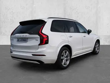 VOLVO XC90 FACELIFT Ultra Dark Recharge Plug-In Hybrid