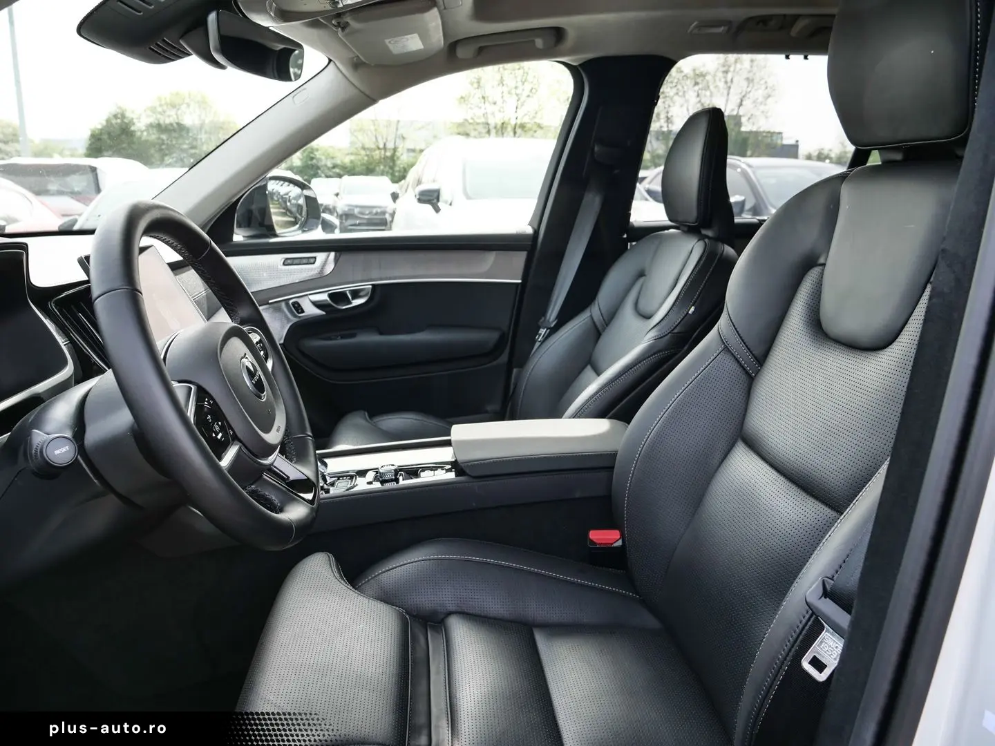 VOLVO XC90 FACELIFT Ultra Dark Recharge Plug-In Hybrid