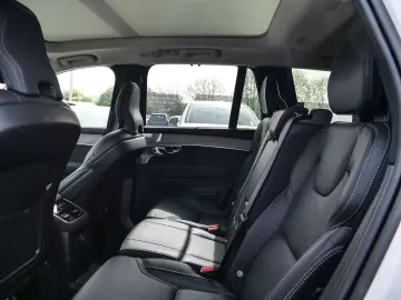 VOLVO XC90 FACELIFT Ultra Dark Recharge Plug-In Hybrid