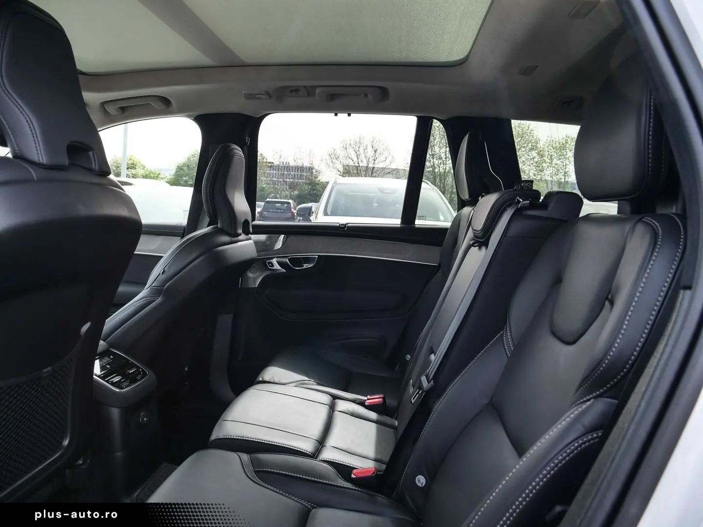 VOLVO XC90 FACELIFT Ultra Dark Recharge Plug-In Hybrid