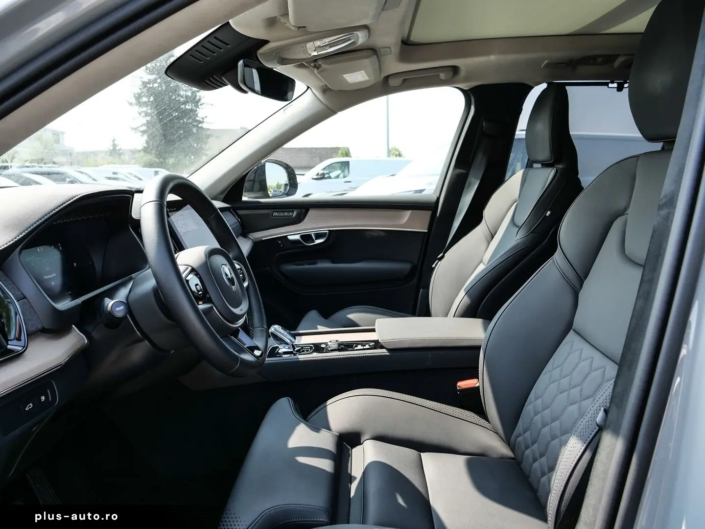 VOLVO XC90 FACELIFT Ultra Dark Recharge Plug-In Hybrid
