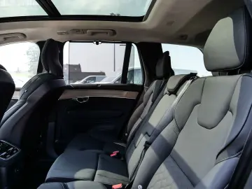 VOLVO XC90 FACELIFT Ultra Dark Recharge Plug-In Hybrid