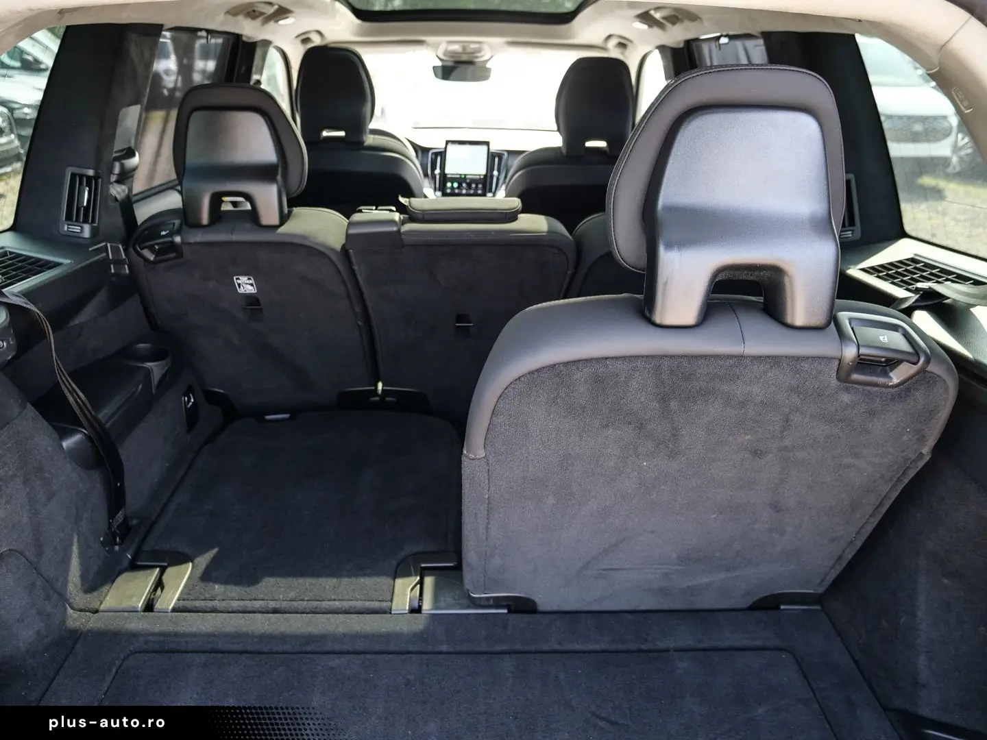 VOLVO XC90 FACELIFT Ultra Dark Recharge Plug-In Hybrid