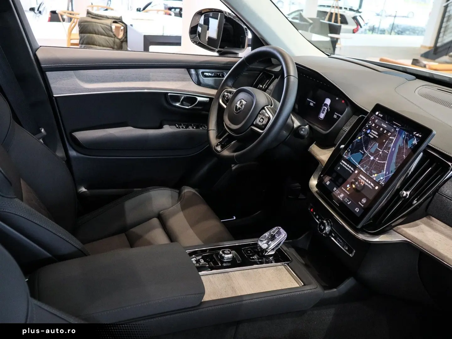 VOLVO XC90 T8 AWD Ultra Dark Reskin NP 100.380 -  AHK