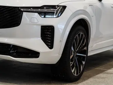 VOLVO XC90 T8 AWD Ultra Dark Reskin NP 100.380 -  AHK
