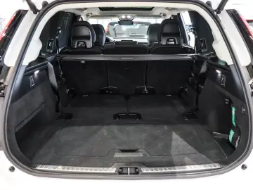 VOLVO XC90 T8 AWD Ultra Dark Reskin NP 100.380 -  AHK