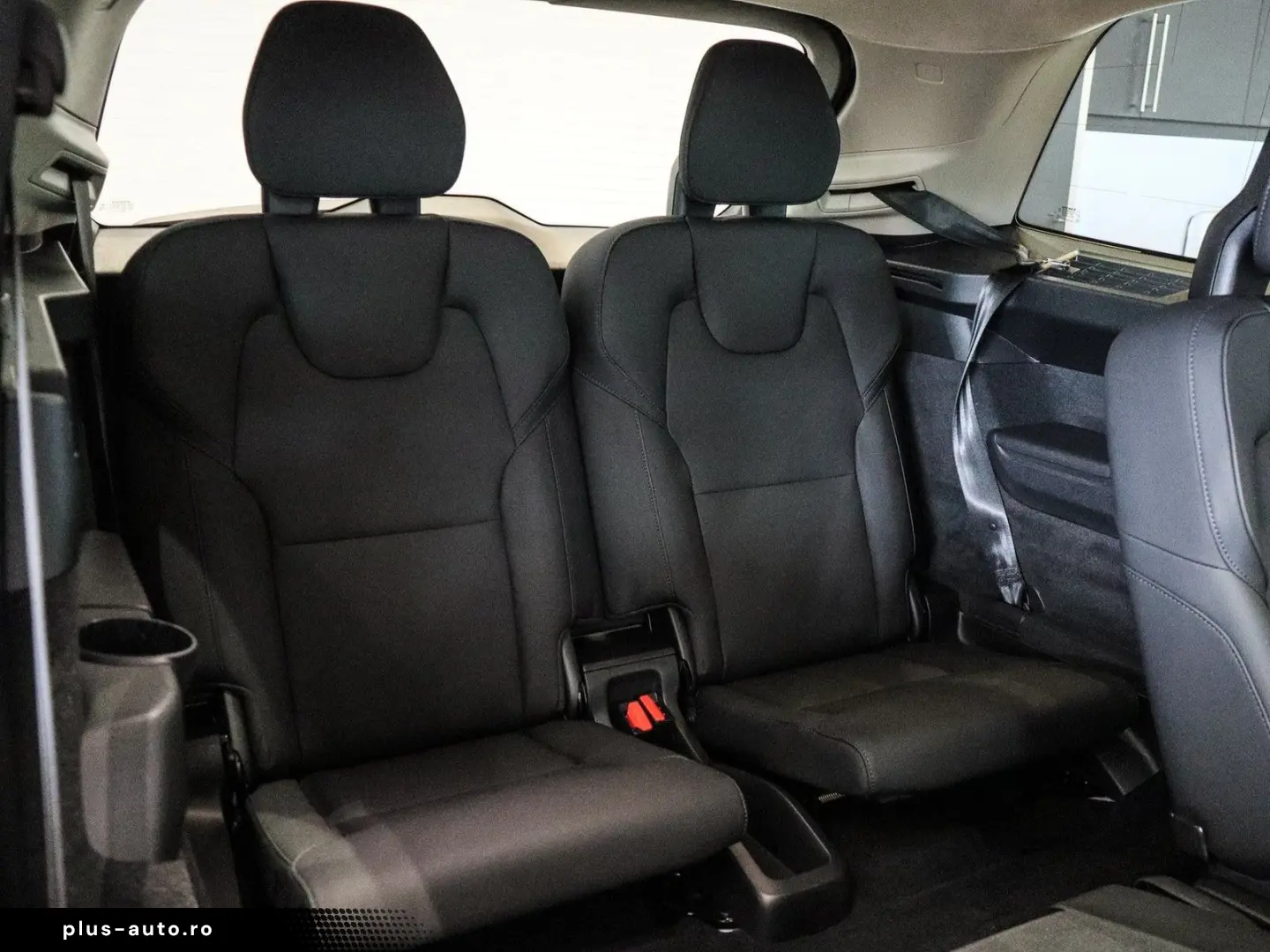 VOLVO XC90 T8 AWD Ultra Dark Reskin NP 100.380 -  AHK
