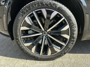 VOLVO XC90 Plug-In-Hybrid T8 AWD Plug-in Hybrid Plus D