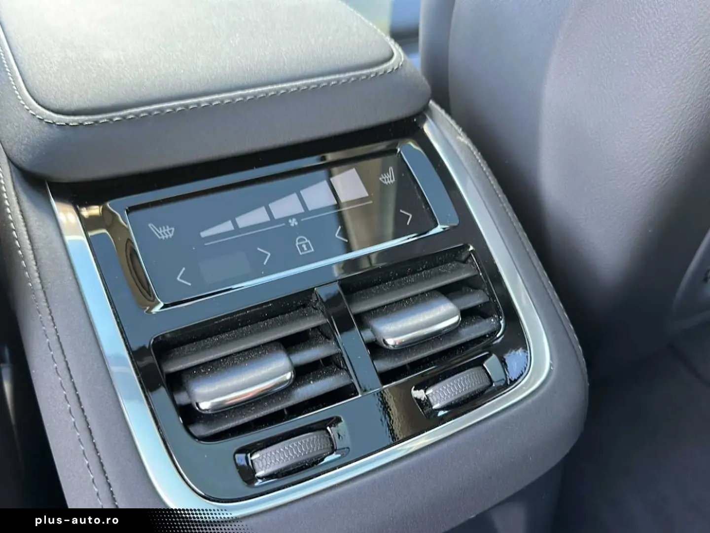VOLVO XC90 Plug-In-Hybrid T8 AWD Plug-in Hybrid Plus D