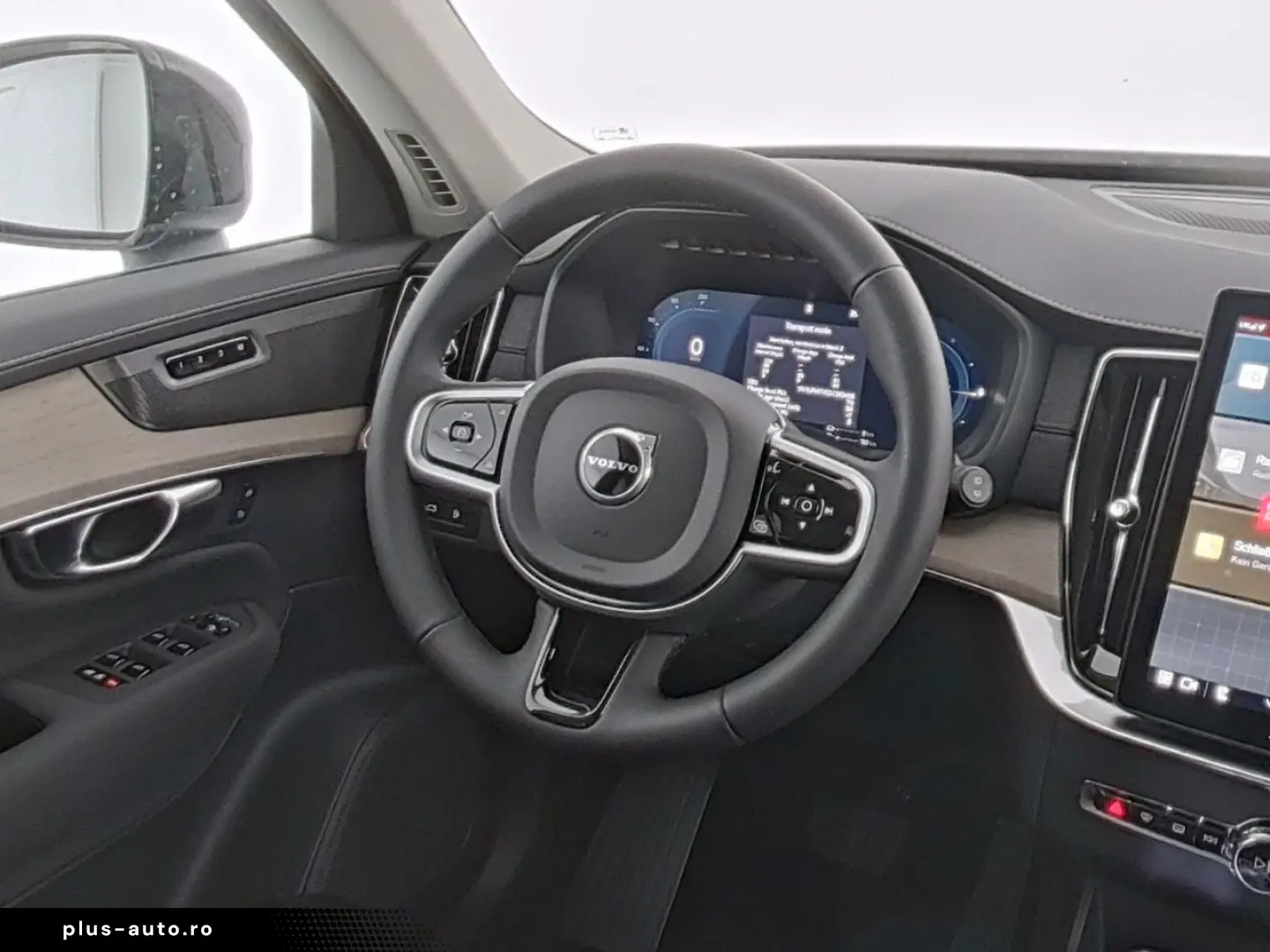 VOLVO XC90 T8 Plus Dark Recharge Plug-In Hybrid AWD