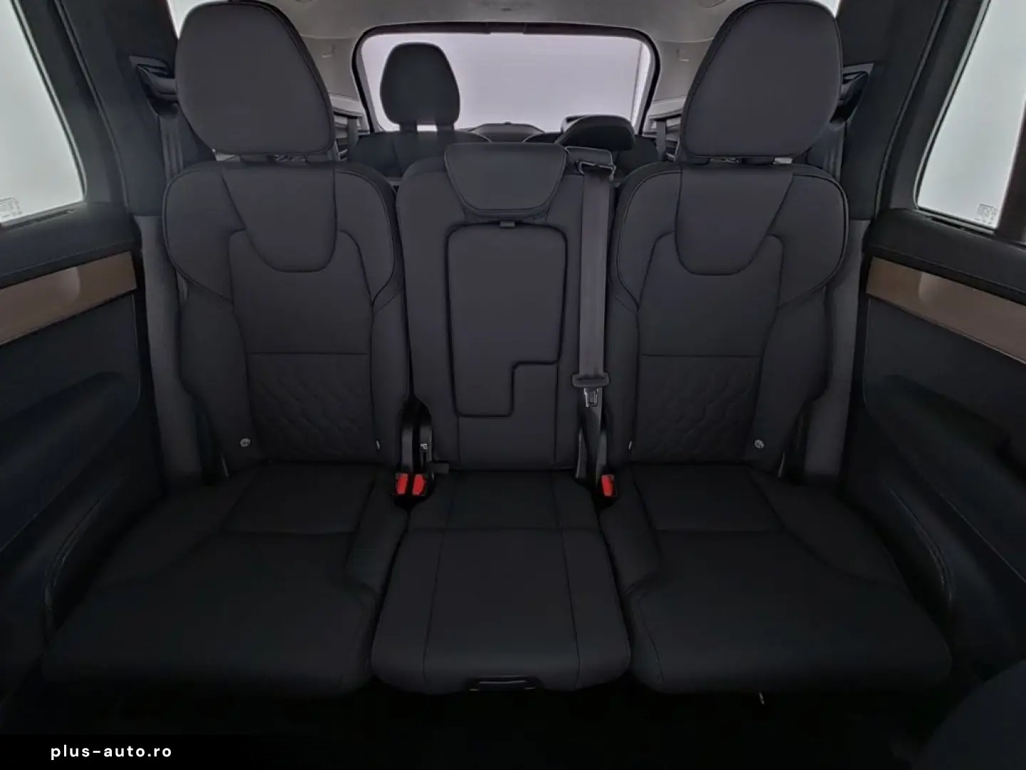 VOLVO XC90 FACELIFT Ultra Dark Recharge Plug-In Hybrid