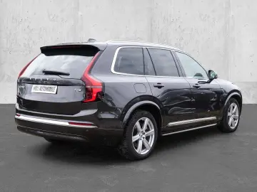 VOLVO XC90 FACELIFT Ultra Bright Recharge Plug-In Hybr