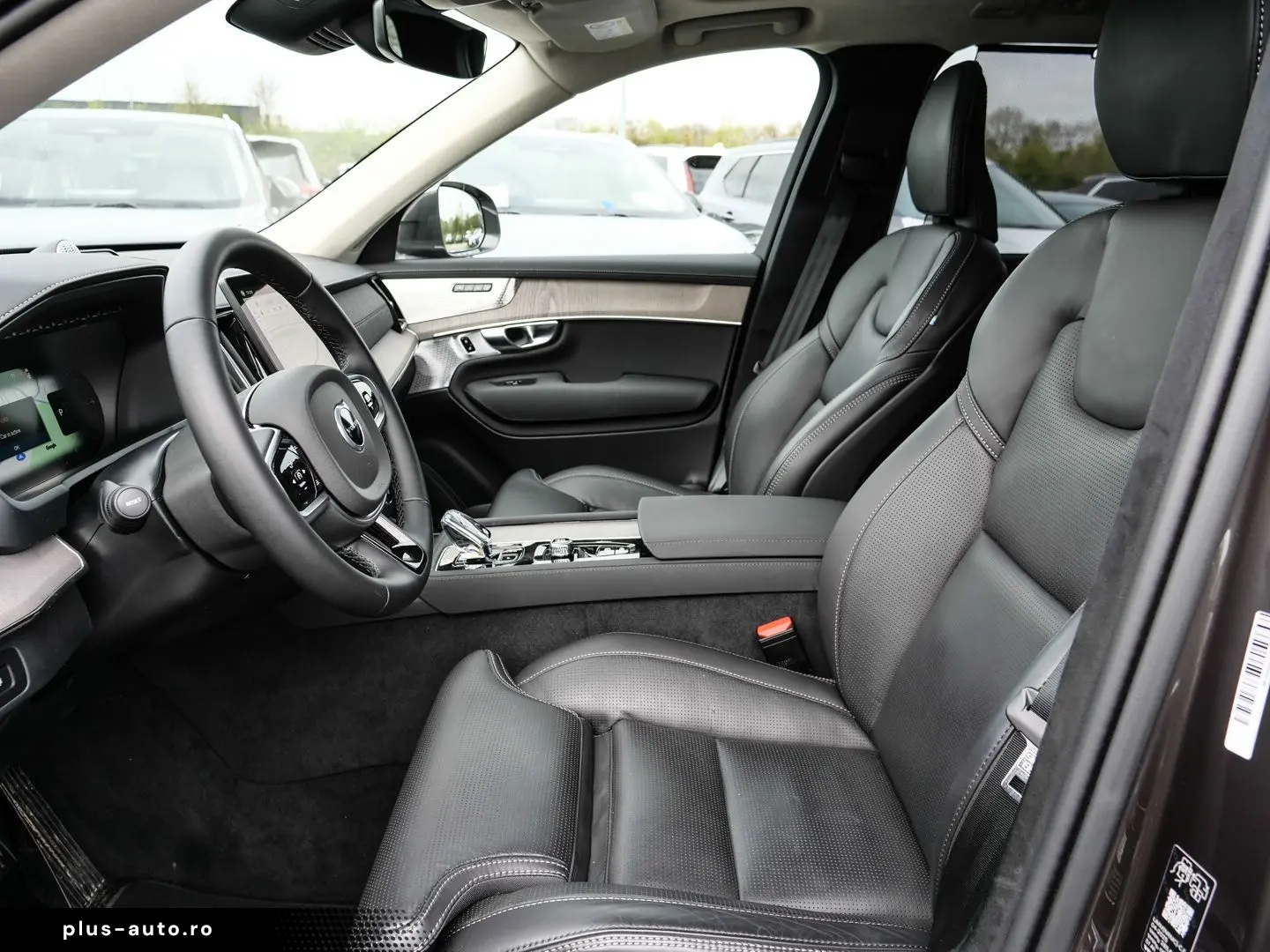 VOLVO XC90 FACELIFT Ultra Bright Recharge Plug-In Hybr