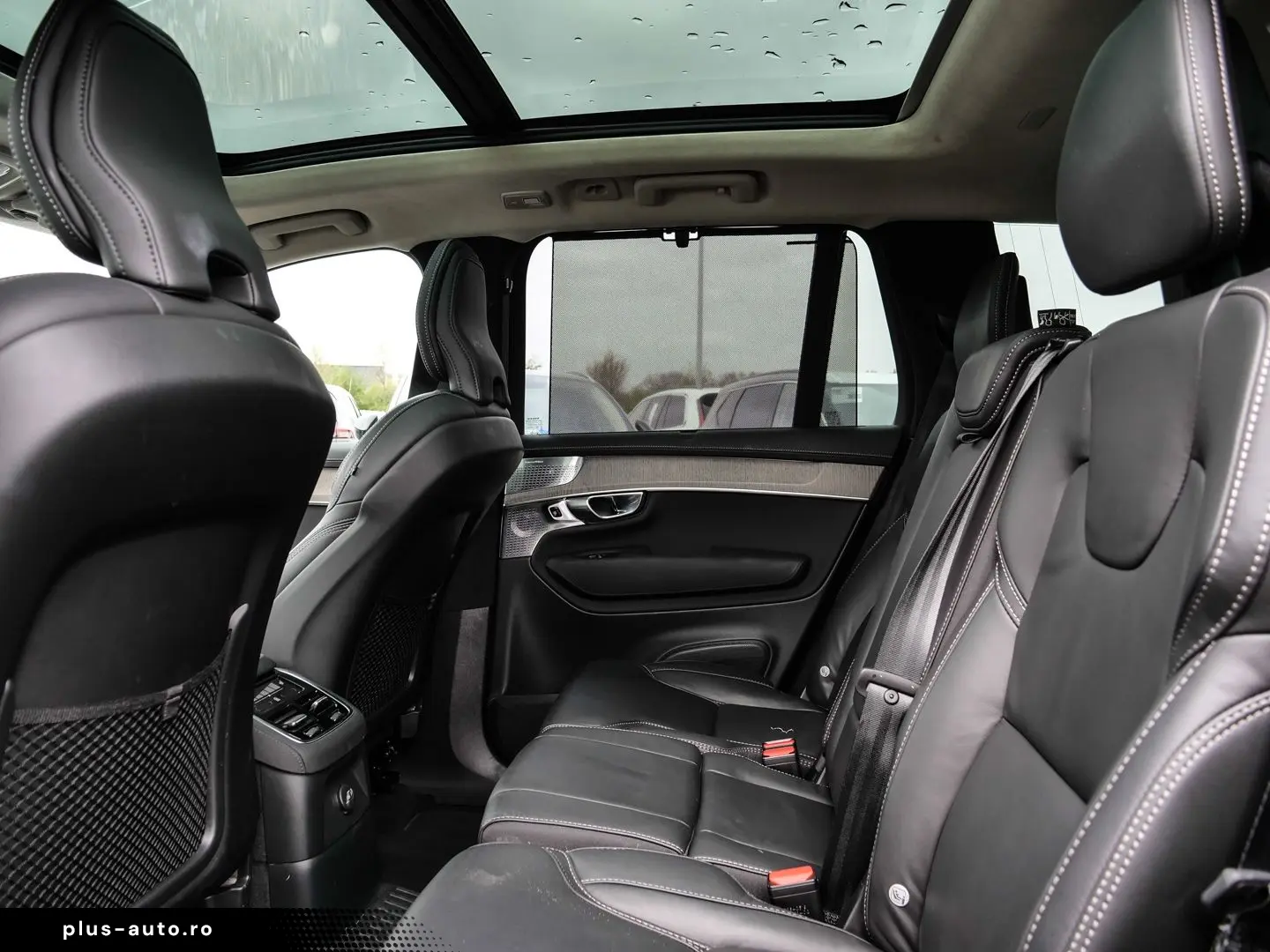 VOLVO XC90 FACELIFT Ultra Bright Recharge Plug-In Hybr