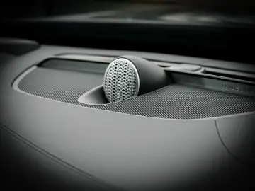 VOLVO XC90 FACELIFT Ultra Bright Recharge Plug-In Hybr