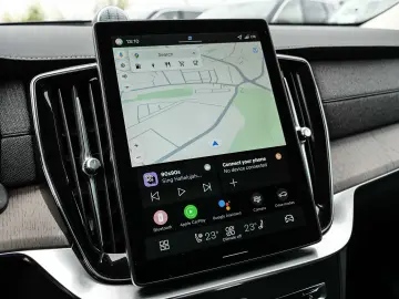 VOLVO XC90 FACELIFT Ultra Bright Recharge Plug-In Hybr