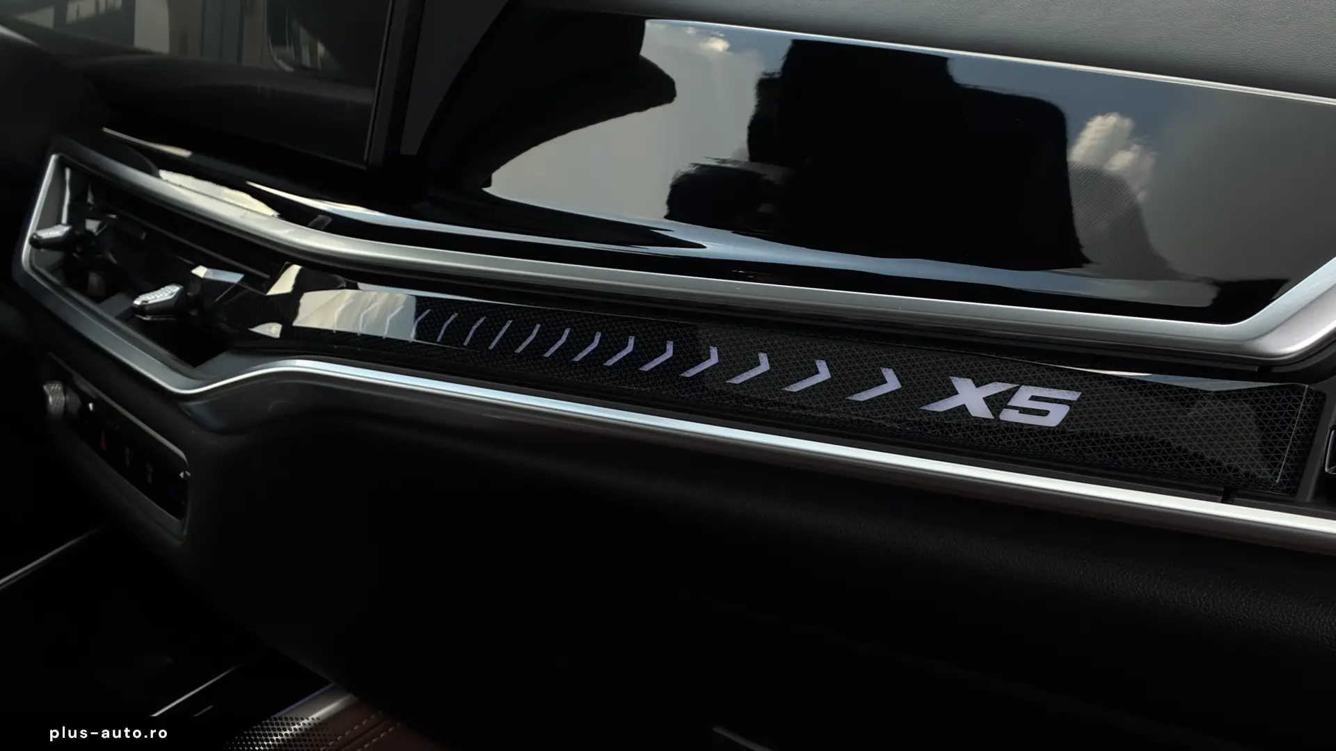 BMW X5 LCI Individual Perne Crystal H&K SkyLounge