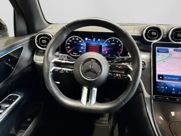 MERCEDES-BENZ GLC 200 4M AMG DISTR KAM AHK SHZ LHZ D…
