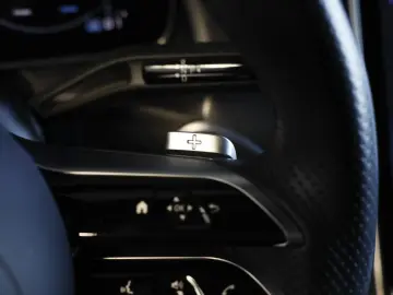 MERCEDES-BENZ GLC 200 4M AMG Rückfahrkamera Ambiente…