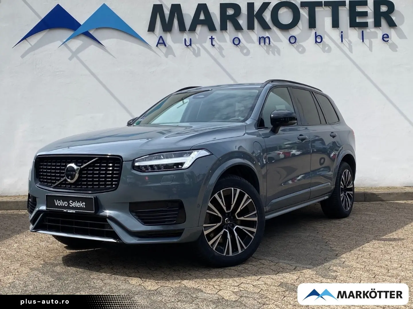 VOLVO XC90 T8 AWD Recharge Plus Dark 7-Sitzer Four-C