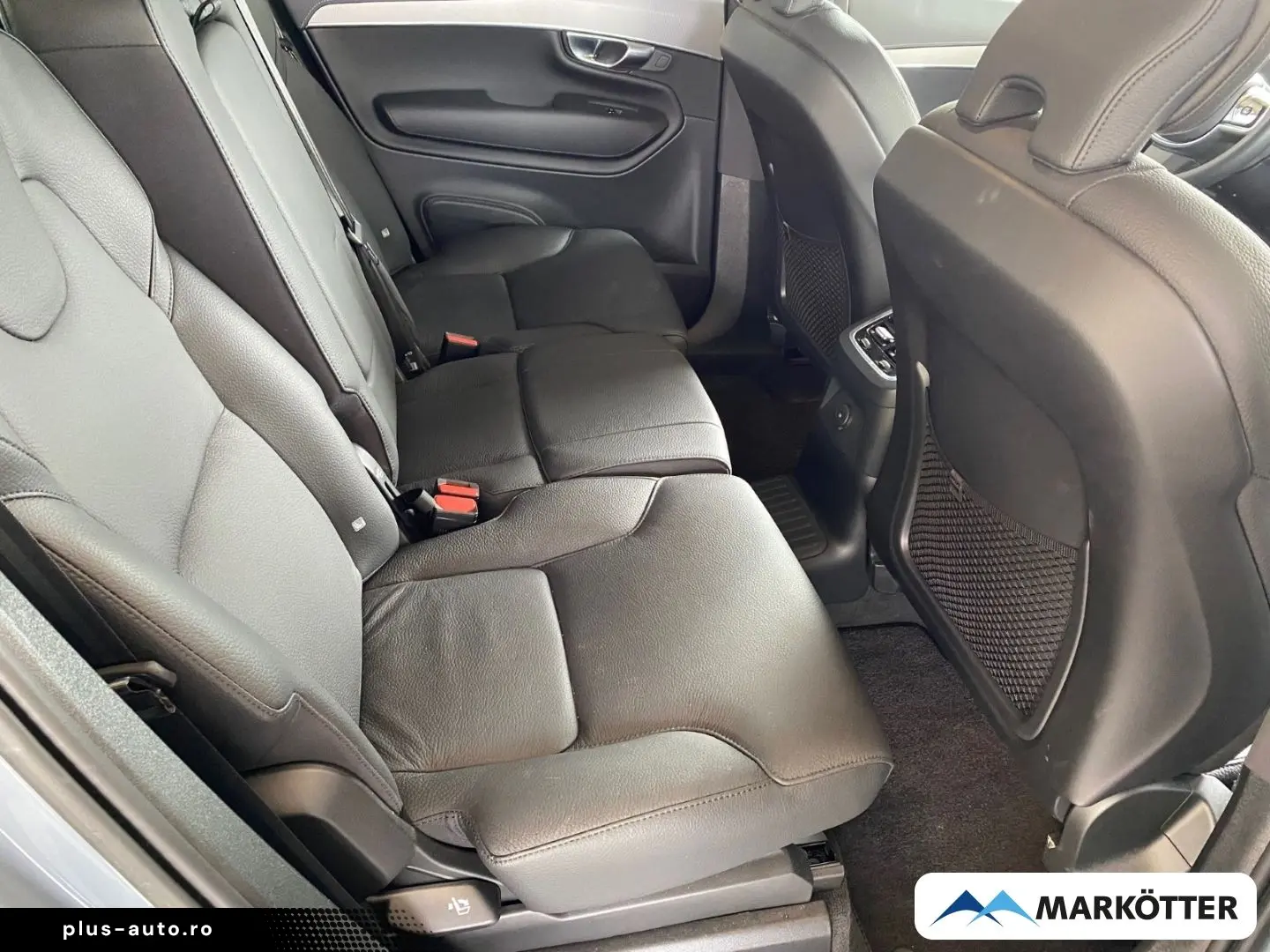 VOLVO XC90 T8 AWD Recharge Plus Dark 7-Sitzer Four-C