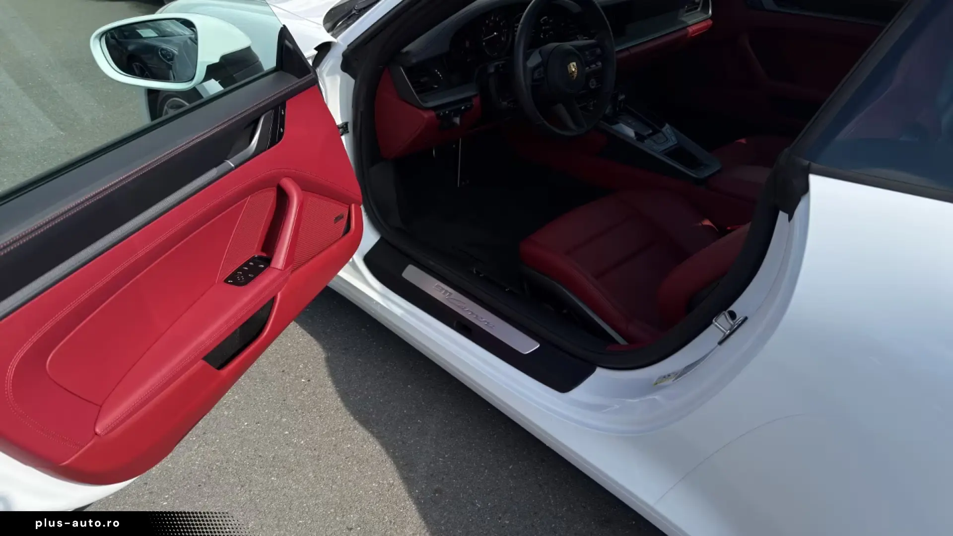 Porsche 992 911 Carrera Cabrio Sports Exhaus Sport Seats