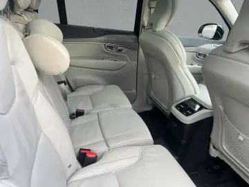 VOLVO XC90 Ultimate Dark T8 AWD Plug-In