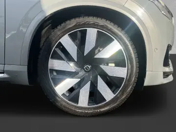 VOLVO XC90 Ultimate Dark T8 AWD Plug-In